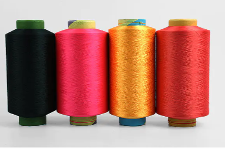 What are the differences in performance between different types of polyester yarns?